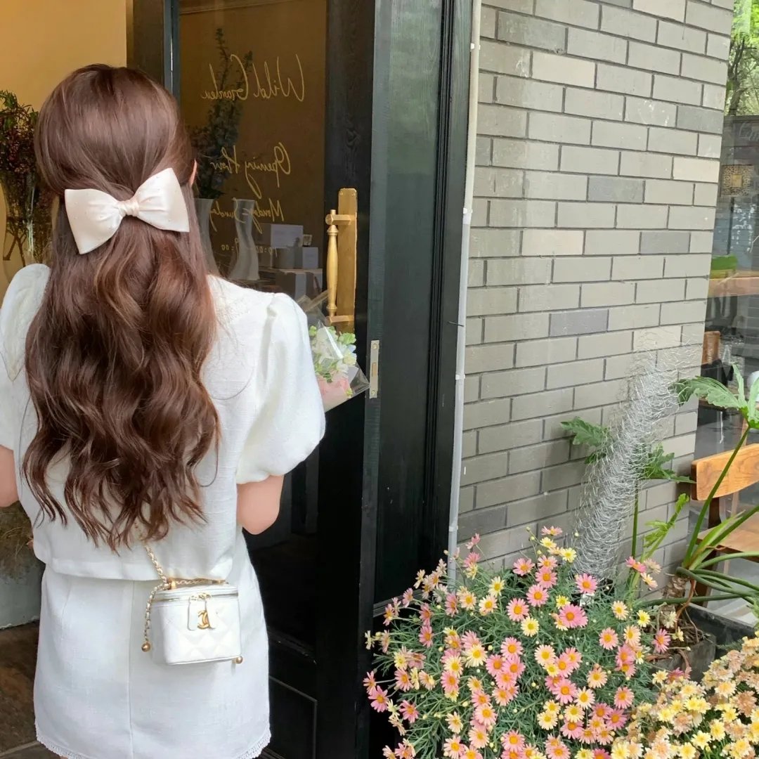 莱斯莉·琼斯：时间机器